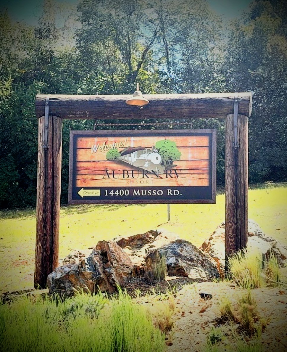 Auburn RV Resort welcome sign